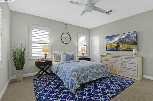 10890 Inspiration Cir, Pleasanton CA 94568-5560 exterior