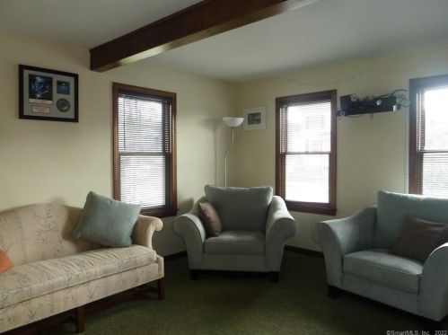 263 Willetts Ave, United States Coast Guard Ac CT  06320-3430 exterior