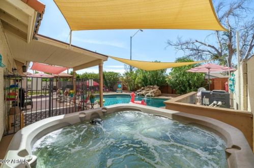 6025 Beck Ln, Scottsdale AZ  85254-1918 exterior