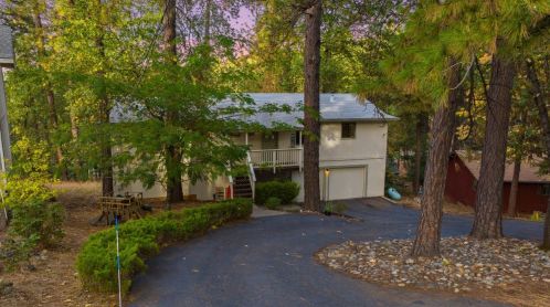 11726 Upper Circle Dr, Grass Valley CA  95949-6666 exterior