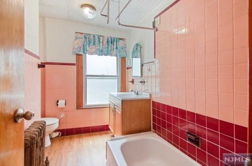 162 Summer Ave, Newark NJ  07104-2614 exterior