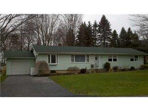 6693 Meadowbrook Dr, Boston, NY 14025-9622