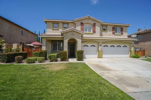 13596 Cheshire St, Victorville, CA 92392-8357