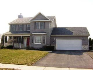 7659 Ginger Gold Dr, Holland, OH 43528-8267