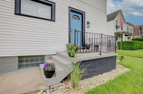 4910 Greenlee Ave, Cincinnati, OH 45217-1305