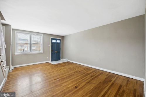 728 Surrey Ln, Manor, PA 19036-1621
