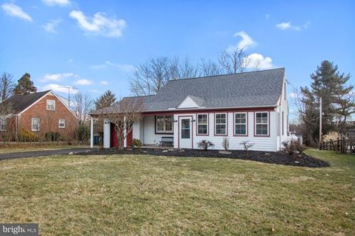 309 Clear Spring Rd, Lansdale, PA 19446-2903