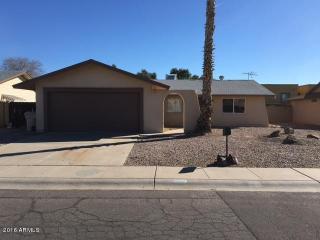 5827 45th Dr, Glendale, AZ 85301-6206