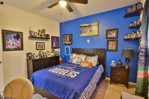 5391 Evening Sky Dr, Simi Valley CA  93063-5744 exterior