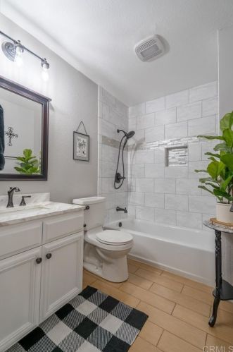 2142 Alpine Glen Pl, Alpine CA  91901-2120 exterior