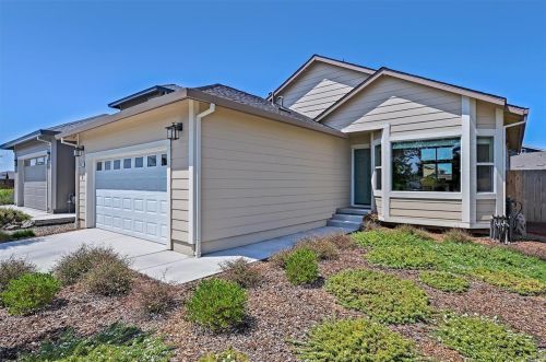 3651 Mocha Ln, Santa Rosa, CA 95403-1594