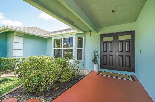 13758 Exotica Ln, West Palm Beach, FL 33414-8152