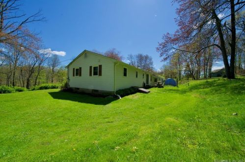 55 Burwell Rd, New Hartford, CT 06057-4109