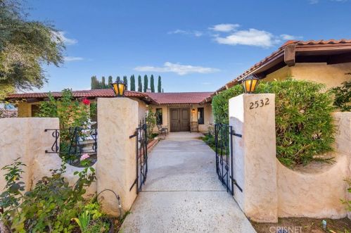 2532 Still Meadow Ln, Lancaster, CA 93536-5362