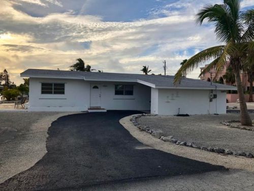 6 Avenue, Marathon, FL 33050-4009