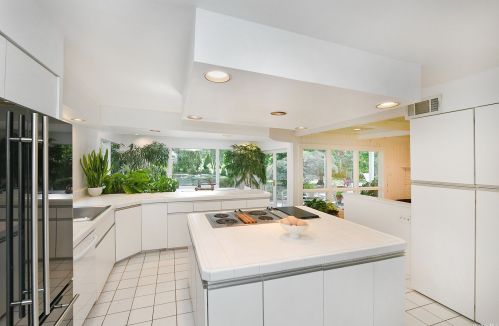 19 Montrose Pl, Huntington Station NY 11747-3403 exterior