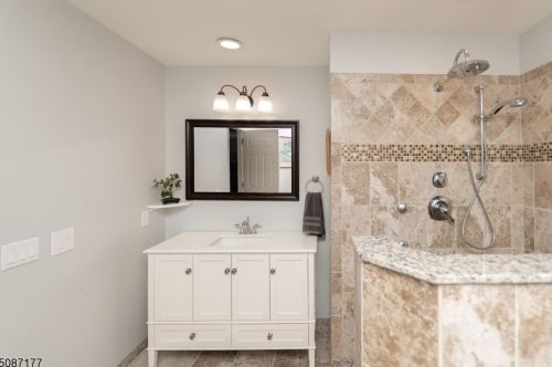 10 Doral Blvd, Washington NJ  07882-1553 exterior