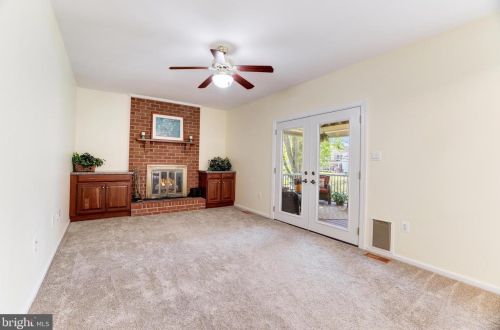13601 Brass Harness Ct, Herndon VA  20171-3364 exterior