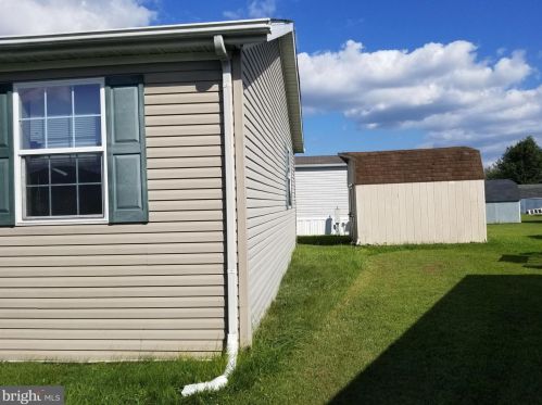 1801 Sonya Way, Bear DE  19701-1391 exterior