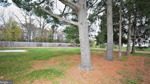 424 Pitman Ave, Trenton NJ  08610-3806 exterior