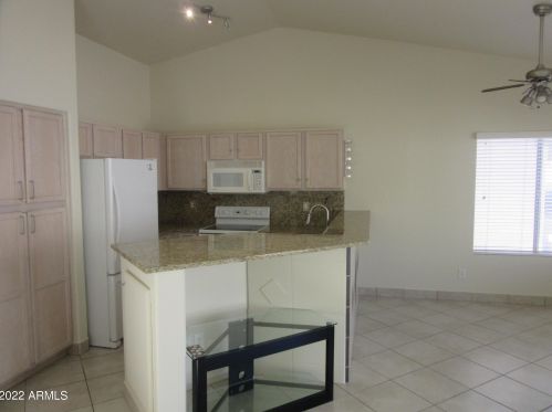 1832 Palm Beach Dr, Chandler, AZ 85249-8717
