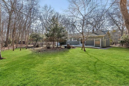 27 Waterhole Rd, East Hampton, NY 11937-1447