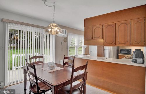 618 Grandview Ave, Camp Hill PA  17011-1816 exterior