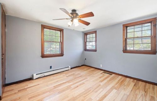 47 Great Pond Rd, Kingston NH  03848-3741 exterior