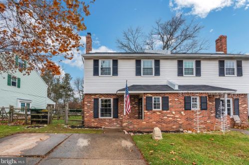 2138 Fort Bevon Rd, Harleysville, PA 19438-3341