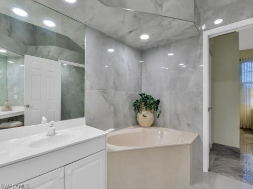 10901 Salerno Bay Rd, Bonita Springs FL  34135-1759 exterior