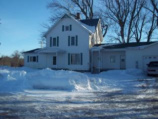 5882 County Road Q, Amherst, WI 54406-9143