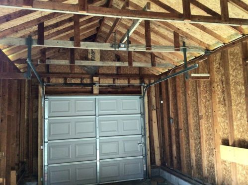 1626 Ashton Ave, Hermitage PA  16150-1026 exterior