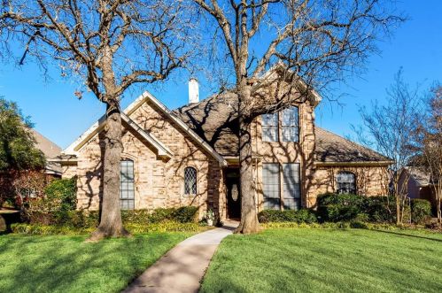 810 Turnberry Dr, Midlothian, TX 76063-3819