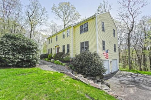 14 Sherwood Ln, East Hampton, CT 06447-1456