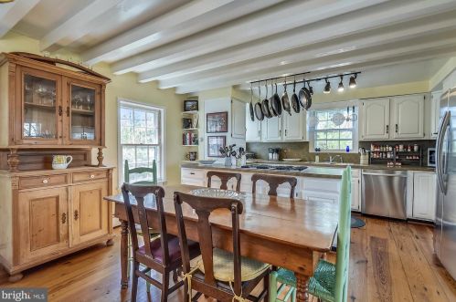 20209 St Louis Rd, Purcellville VA  20132-4905 exterior