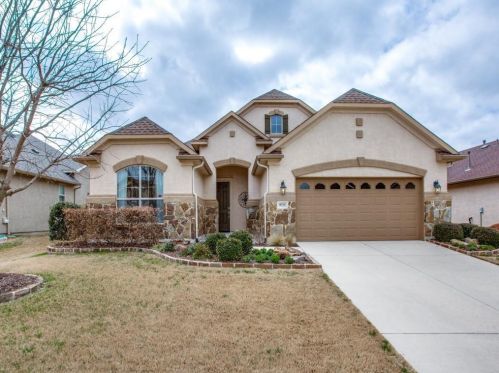 9725 Rivercrest Dr, Denton, TX 76207-5652