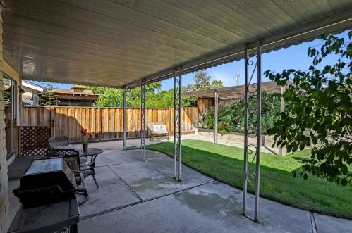 1952 Camargo Dr, San Jose CA 95132-1615 exterior