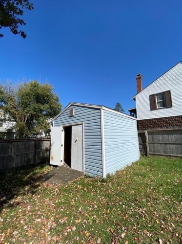 207 Prospect St, South Connellsville PA  15425-3345 exterior