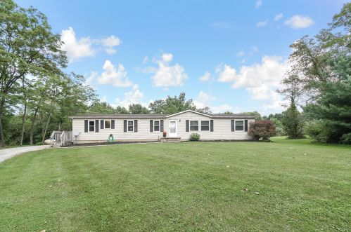 1700 Burnside Rd, Pataskala, OH 43062-9743
