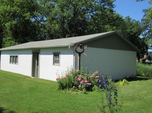 2527 10th St, Hobart IN  46342-5319 exterior