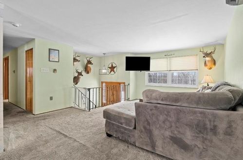 8060 Steubenville Pike, Noblestown PA  15071-9376 exterior