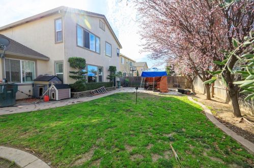1241 Fawn Lily Dr, Grayson CA  95363-9089 exterior