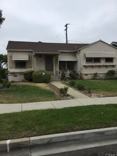 2703 Harvey Way, Lakewood, CA 90712-3734