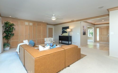 2755 Valle Vista Dr, Glendale CA  91206-4720 exterior