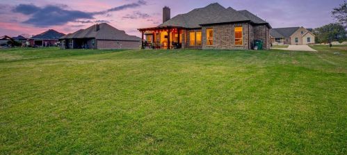 2903 Mallard Dr, Greenville TX  75402 exterior