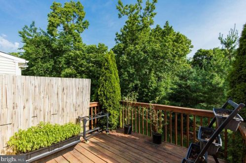 102 Hunt Club Dr, Collegeville, PA 19426-3969
