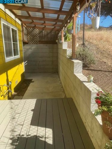 1771 Clos Duvall Ct, Benicia CA  94510-2327 exterior