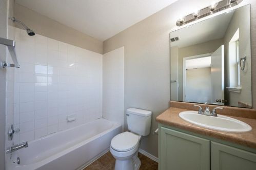 4623 Credo Ln, Austin TX 78725-2928 exterior