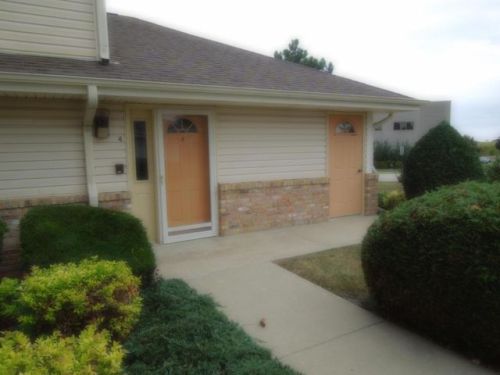 9600 Rayne Rd, Sturtevant WI 53177-1864 exterior