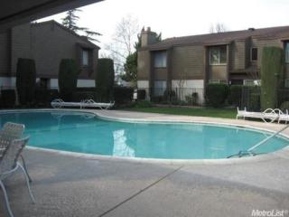 3558 Larchmont Square Ln, Sacramento, CA 95821-3772